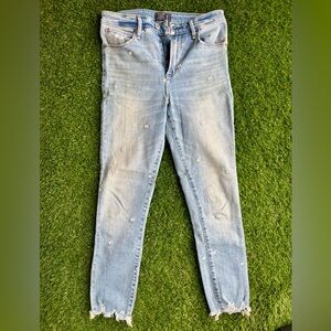 Abercrombie & Fitch Light Blue Embroidered Women's Jeans